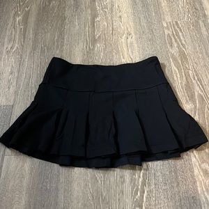 Urban Outfitters pleated mini skit